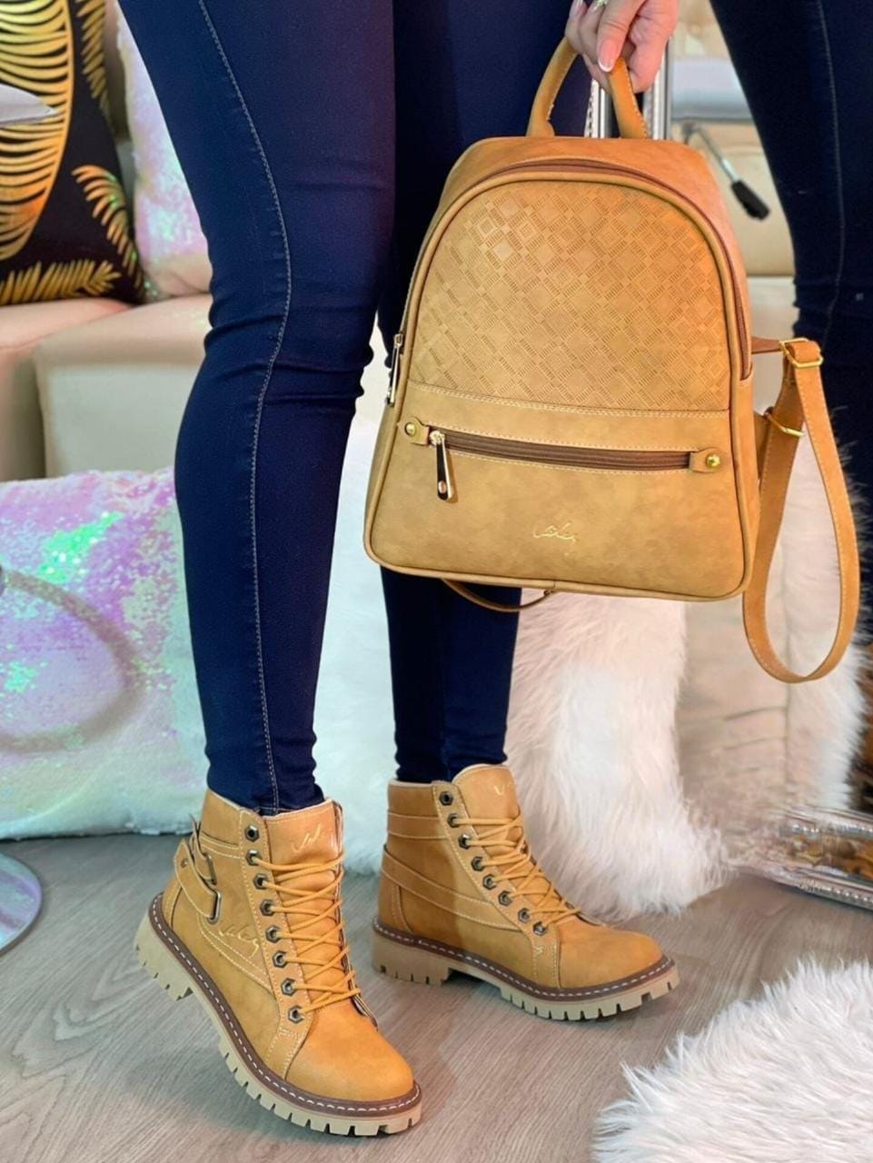 Botas Vélez + Bolso GRATIS — Elegancia, Comodidad y Envío Incluido. ¡Paga al Recibir!