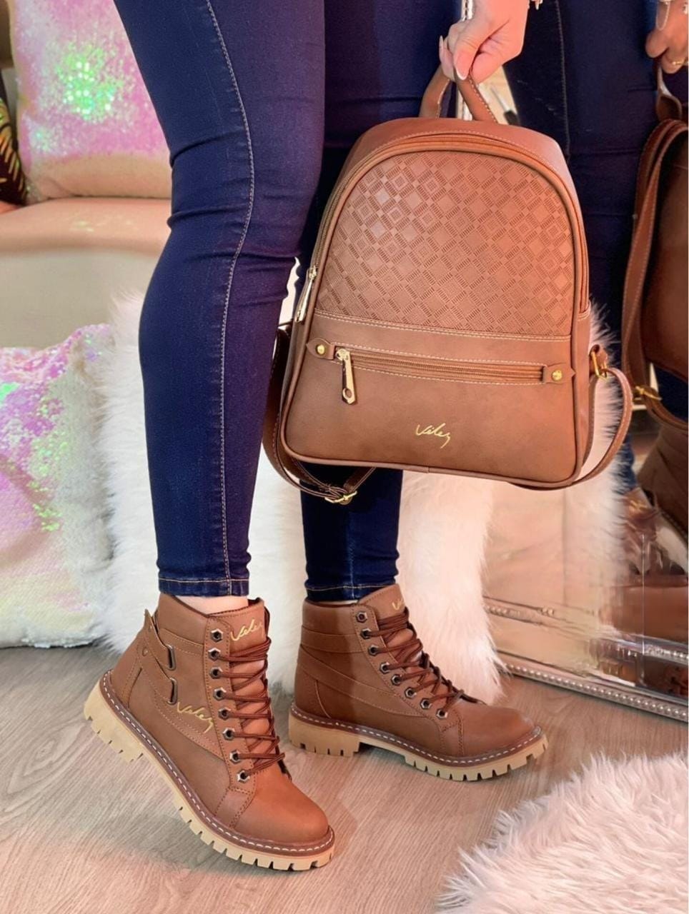 Botas Vélez + Bolso GRATIS — Elegancia, Comodidad y Envío Incluido. ¡Paga al Recibir!